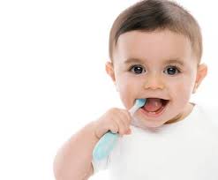 Ce sa stiti despre ingrijirea dentara a bebelusilor
