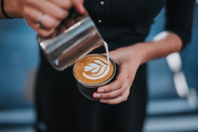 Cele mai bune momente ale zilei pentru a bea cafea