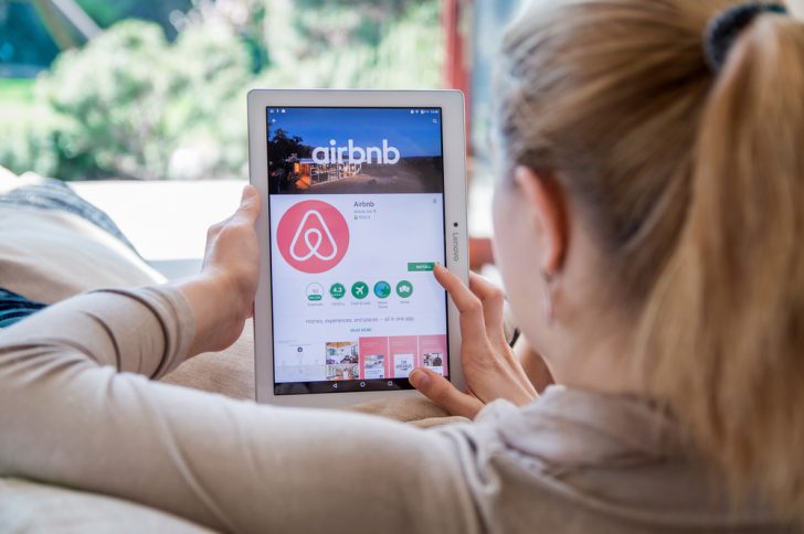 Crestere exponentiala pentru AIRBNB